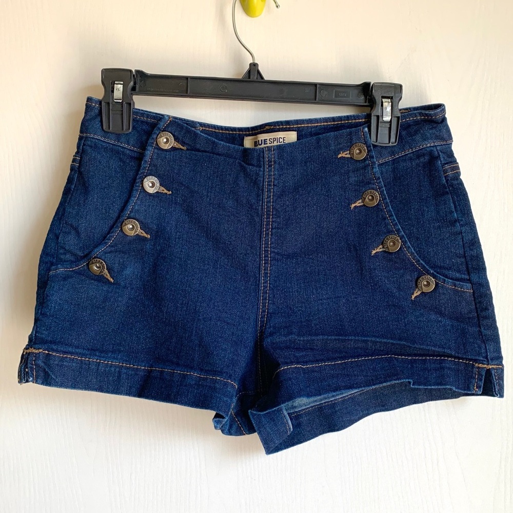 Sexy jean shorts